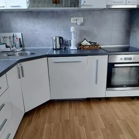 Makabo-apartment In House Daire Üsküp